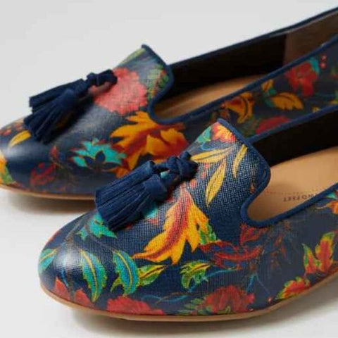 Charter - Navy Orange - XW Flats ZIERA