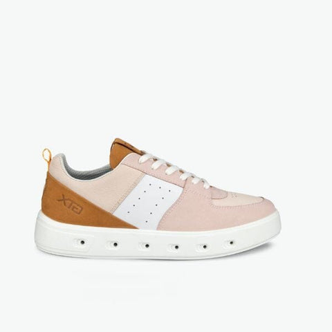 Street 720 - Womens - Multicolour Limestone/Petal Trim Sneakers ECCO 