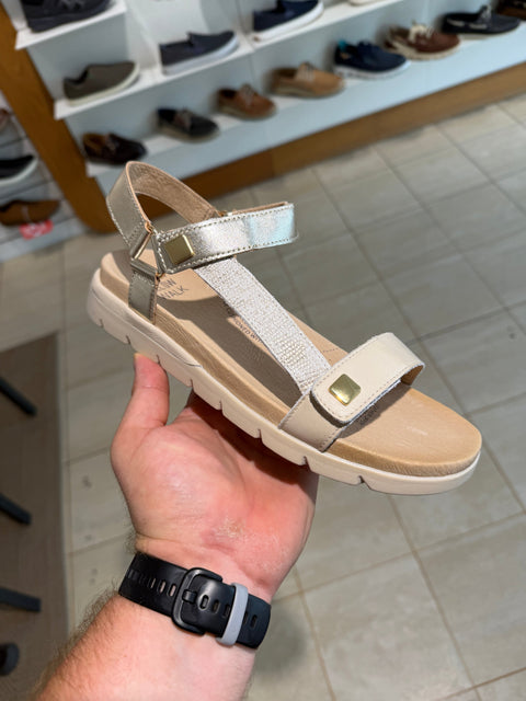 Adiela XR - Womens - Milk / Ivory Sandals ZIERA 