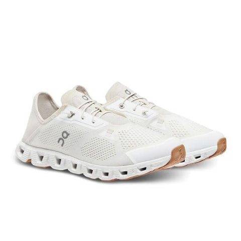 Cloud 5 Coast - Womens - All White Athletic ON 