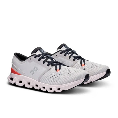 Cloud X 4 - Womens - Silver | Chambray Athletic ON 