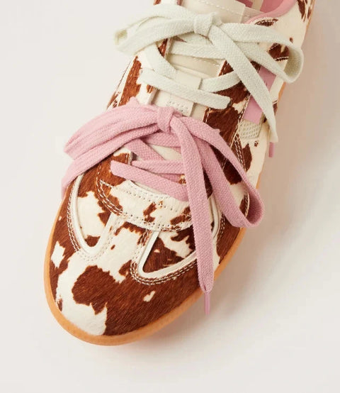 Pace - Womens - Strawberry Milk Sneakers Rollie 