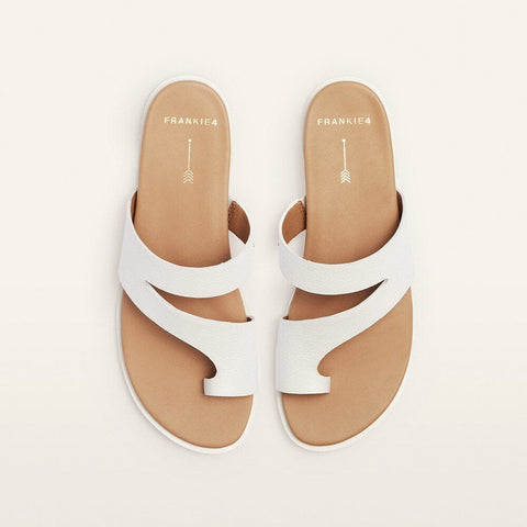 Riviera - Womens - White Tumbled Thongs Frankie4 